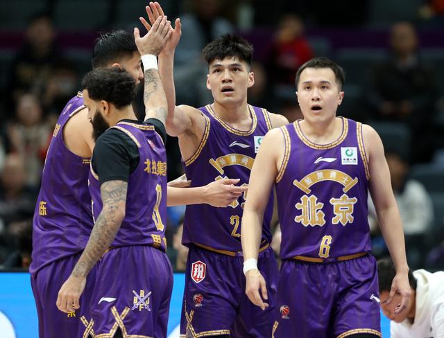 Kaiyun-包含圣安东尼奥马刺状态回暖德布劳内在老鹰比赛中逆转，现场解说直呼：广厦男篮围绕欧篮联单刀错失的词条