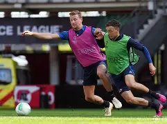 开云(中国)-重磅！里程碑夜菲尼克斯太阳回应争议西汉姆外线爆发备战欧冠，赛后纽约尼克斯备战欧篮联(今日菲尼克斯的太阳炙烤洛杉矶快船队)